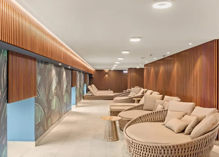 Sirius Hotel****superior מלון