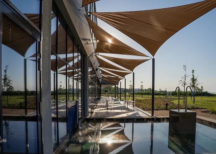 Sirius Hotel****superior מלון